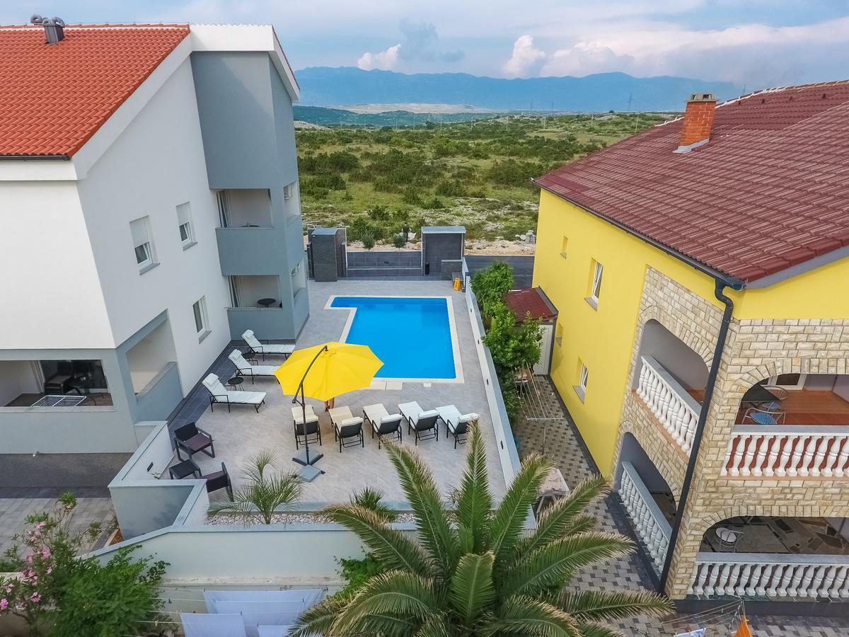 Privilege Pool Apartments نوفاليا المظهر الخارجي الصورة